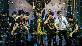 召唤师峡谷无脑战士兴衰史：从技能机制无敌到重做成版本弃子